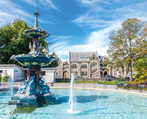 Brunnen-in-Christchurch_#B_Fotolia_109444051_L_Christchurch