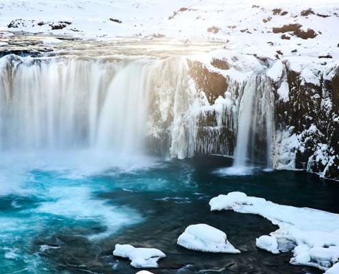 Godafoss_landon-arnold-2yuqAcos7oc-unsplash
