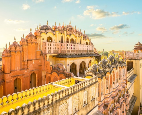 Palast-der-Winde-Hawa-Mahal_#B_AdobeStock_288072372