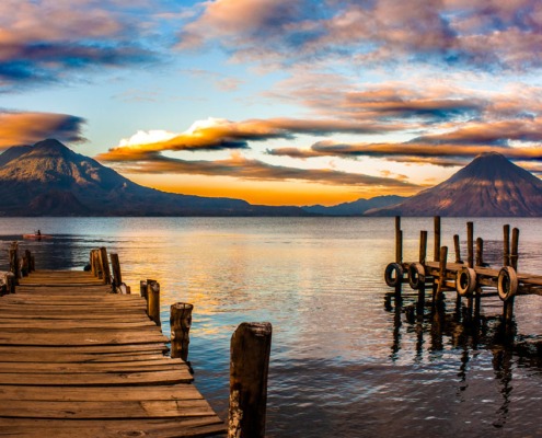 Atitlan-See-mit-Vulkanen_#L_iStock-471390160