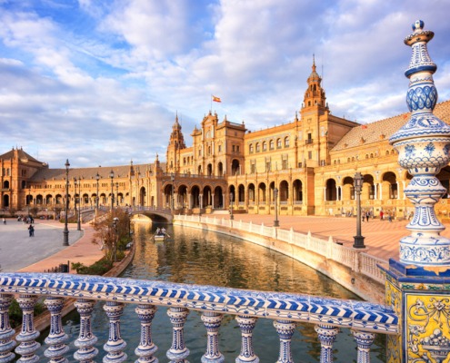 Plaza-Espana-Sevilla_#B_AdobeStock_115134473