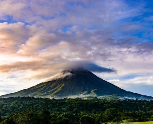 Vulkan-Arenal-Costa-Rica_#L_iStock-1189027264